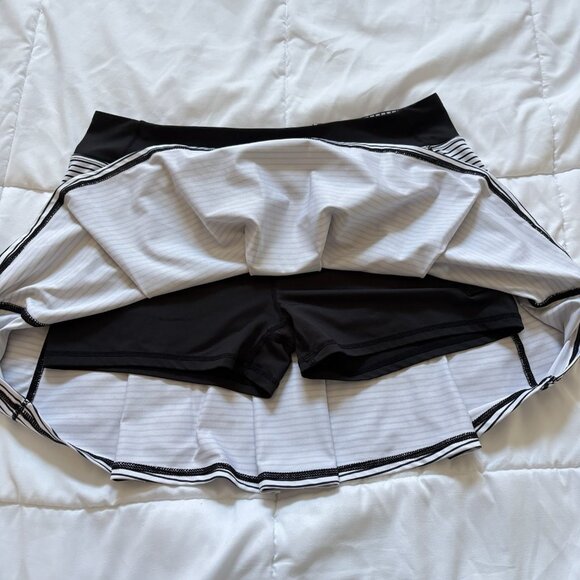 Kyodan Pleated Skort Skirt Womens Size Large Black White Striped Golf Tennis - Picture 2 of 7